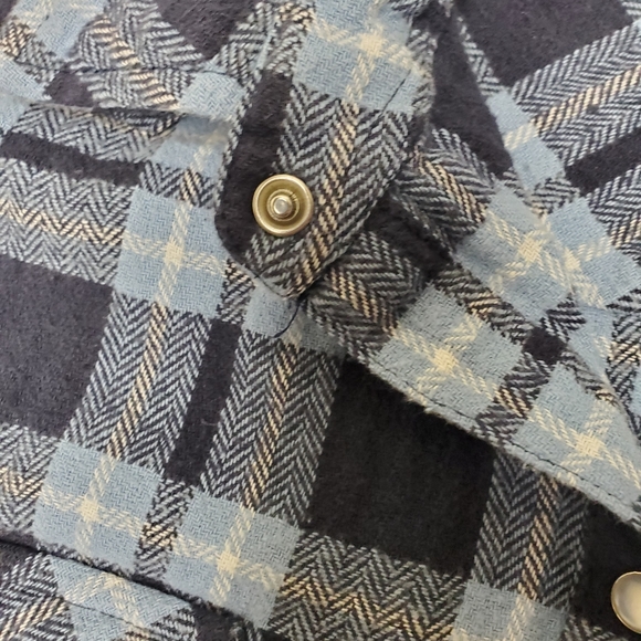 Field & Stream Flannel - Picture 4 of 5